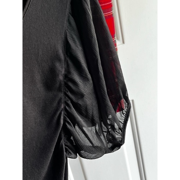 Womens New Directions Short sleeve black top with puff flirty sleeves top - Picture 8 of 9